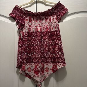 ABBELINE Floral Off the Shoulders Top 💜